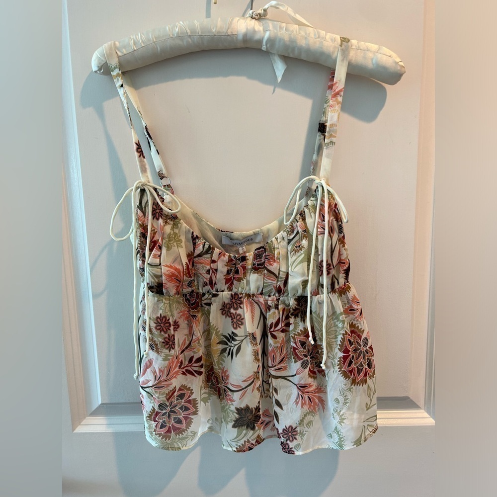 Olivaceous Top